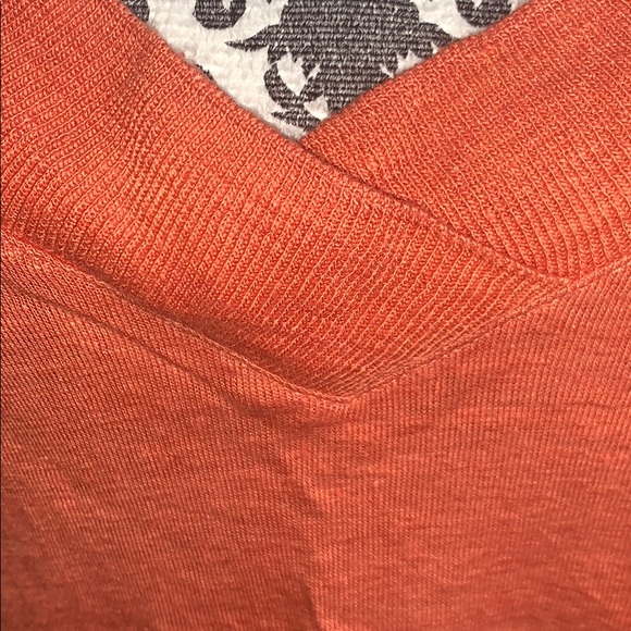 Coral Linen Front & Back V-Neck Blouse - Picture 5 of 7